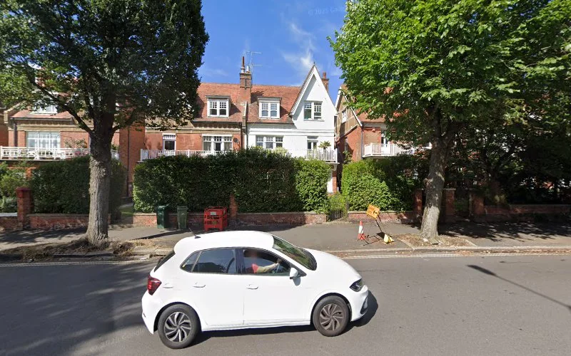 Mr F Sharifzad - Sharifzad Farrokh - Dentist in Hove