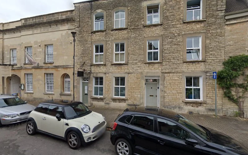 Dr B Chan - Gloucester Street Dental Practice - Dental clinic in Cirencester