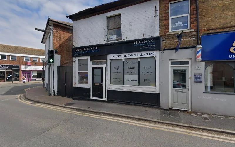 Adimplant - Dental clinic in Reading