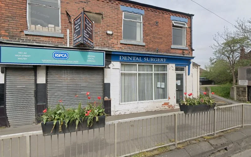 Dr Reza Sadeghi - Robinsons Dental Practice - Dental clinic in Rotherham