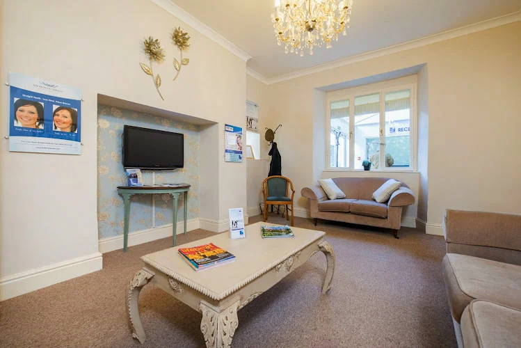 Dart Vale Dental & Implant Clinic - Dentist in Totnes