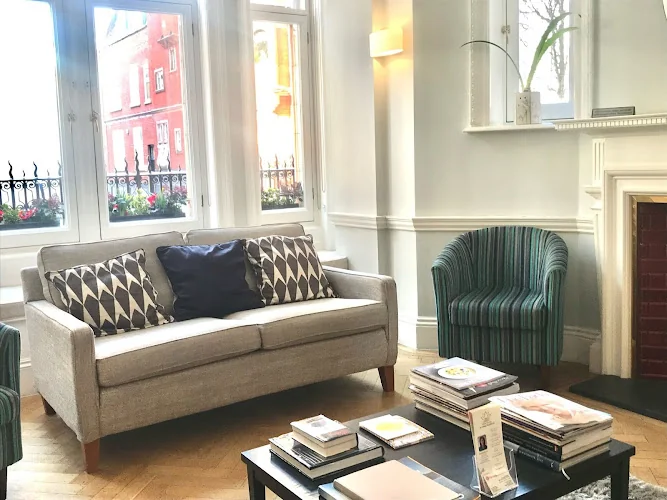 Brazilian Smile Dental Clinic - Dental clinic in London