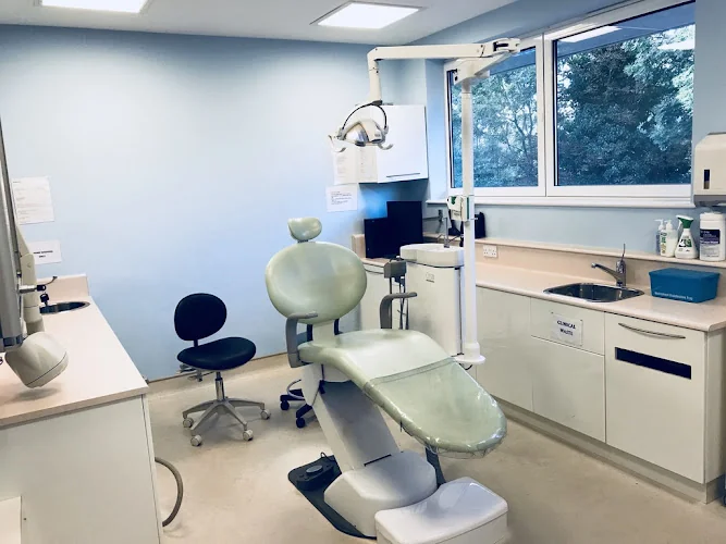 Pinn Dental Practice - Dental hygienist in Pinner