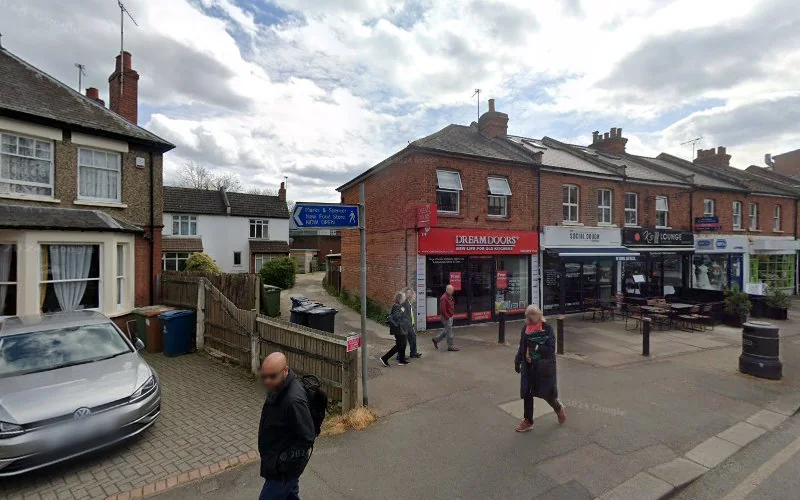 Mr M M Ali - Ali Mr M - Dentist in Pinner