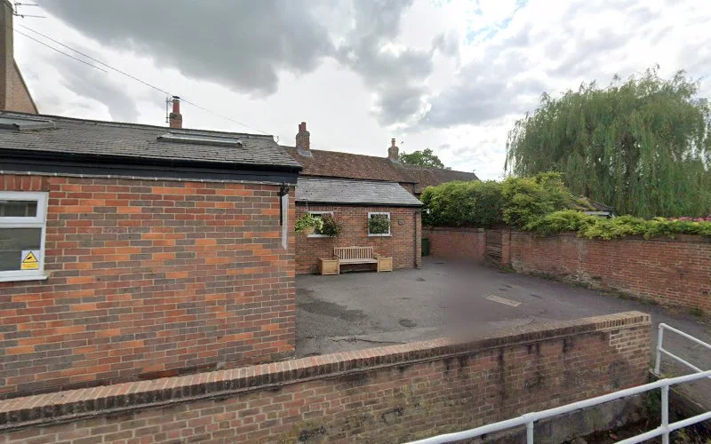 Phoenix Dental Castings Ltd - Dental clinic in Watlington