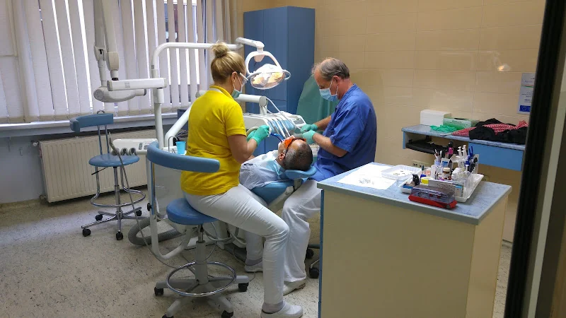 Hungarian Dental Center London - Dental implants periodontist in London