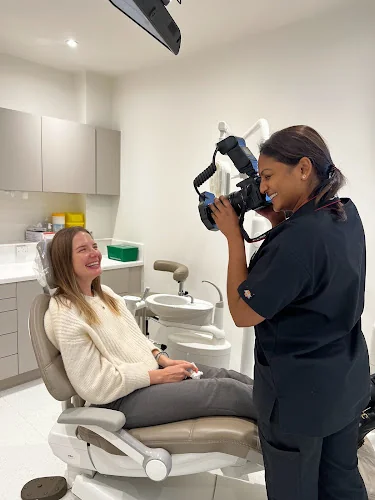 Re:Nu Dental & Medispa - Dentist in London