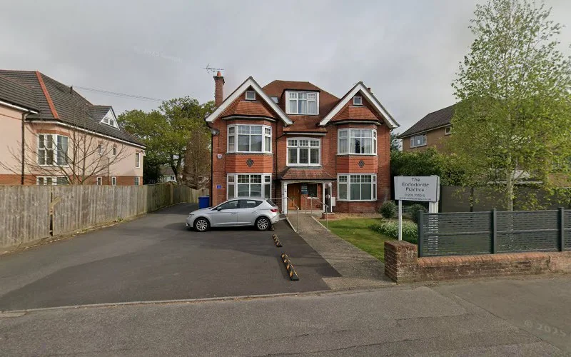 Chanoch M - Dental clinic in Poole