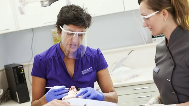 GM Dental And Implant Centre Barnet - Dentist in Barnet