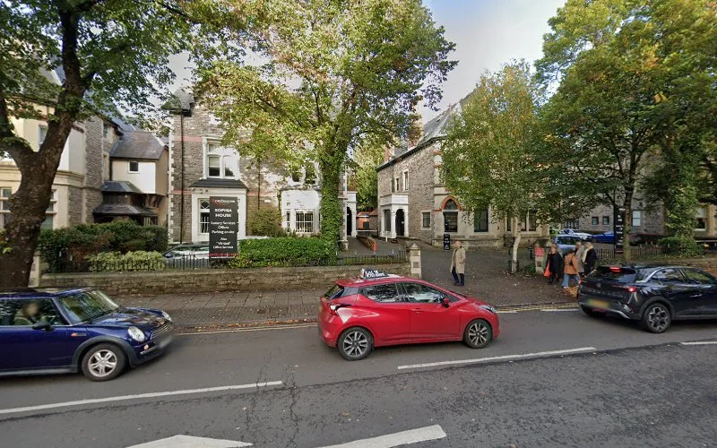 smile4less - Dental clinic in Cardiff