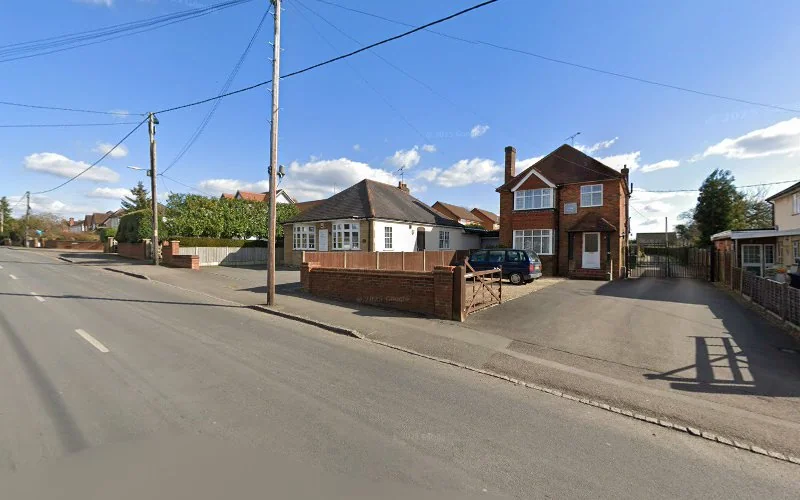 Holmer Green Dental Practice - Dental clinic in High Wycombe