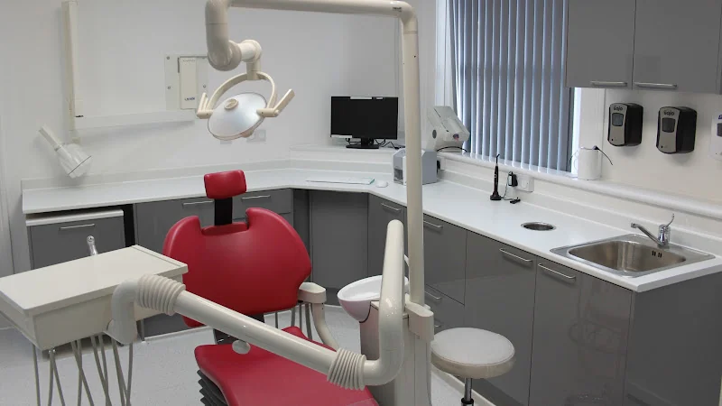 Artisan Implants & Caring Dentistry - Dentist in London