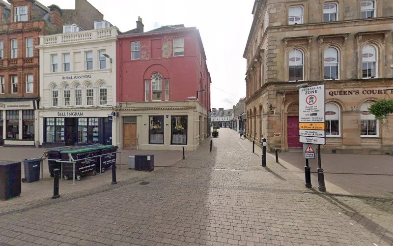 Hunter N - Dental clinic in Ayr