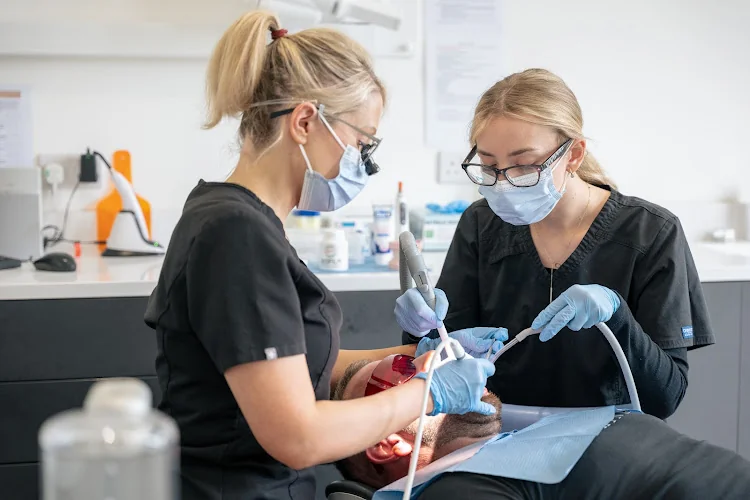 Rugby Smiles Dental Clinic - Dentist in Rugby