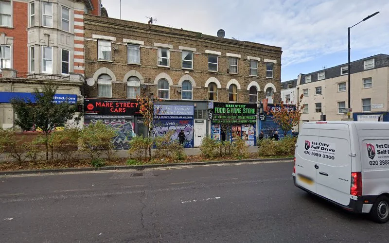 Tackie M - Dental clinic in London