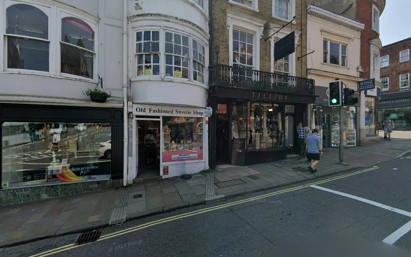 Relax Dental - Dental clinic in Winchester