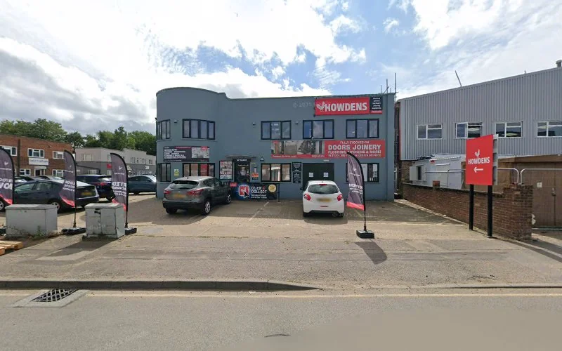 Apollo Dental - Dental clinic in Walton-on-Thames