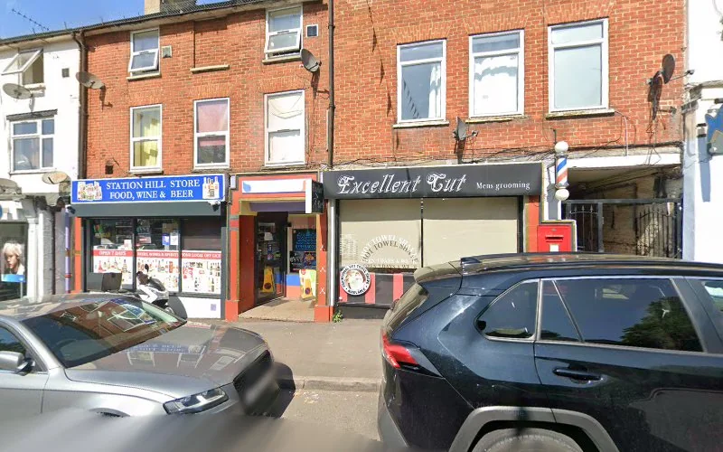 Cowley Hugh - Dentist in Farnham