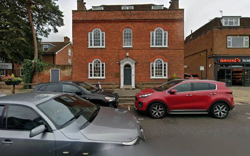 Marwaha Dr Seema - Dental clinic in Kings Langley