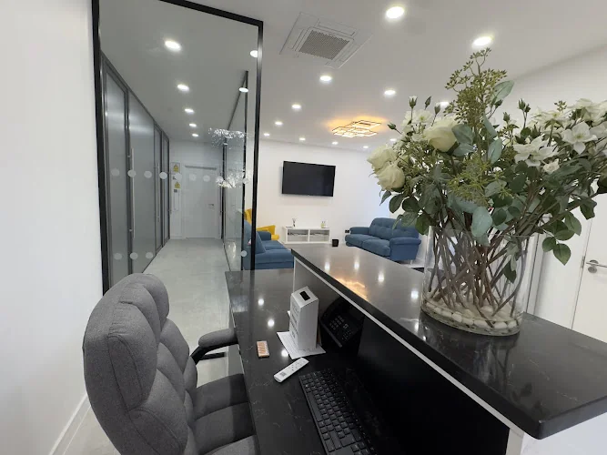 Proclinix Dental Implant Centre - Dentist in Harlow