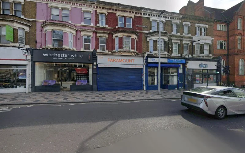 Melanie Tadaion - Dentist in London