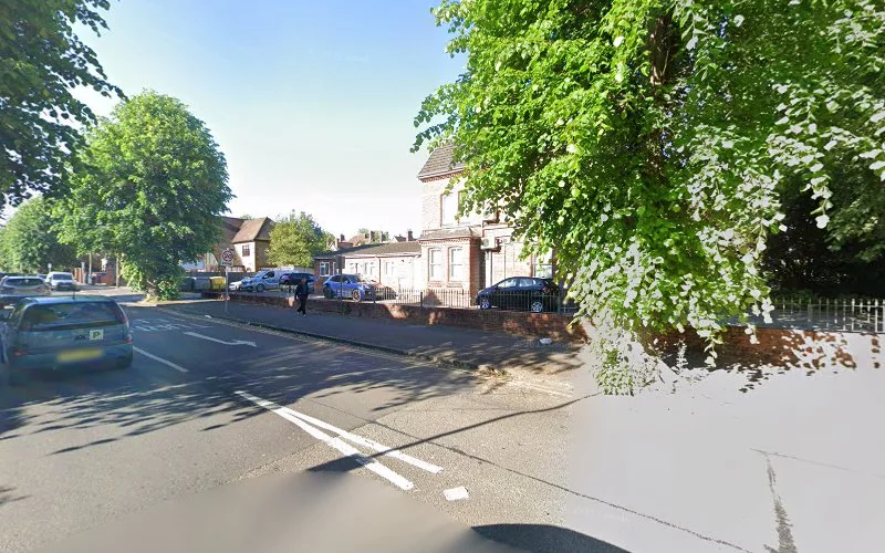 Hans Aman - Dentist in Reading