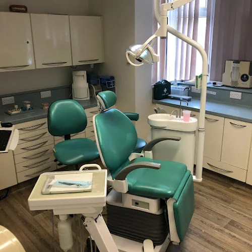 Shirley Park Dental (Smile 4 U) - Dentist in Croydon