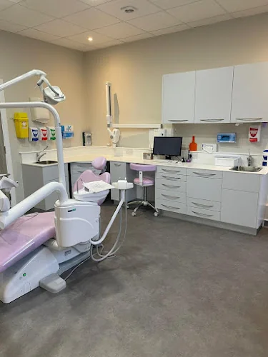 David Neal Dental - Hastings - Dental clinic in Hastings