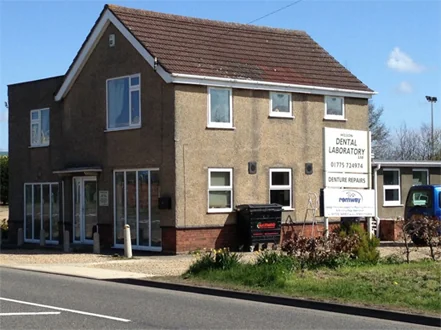 Wilson Dental Laboratory - Dental clinic in Spalding