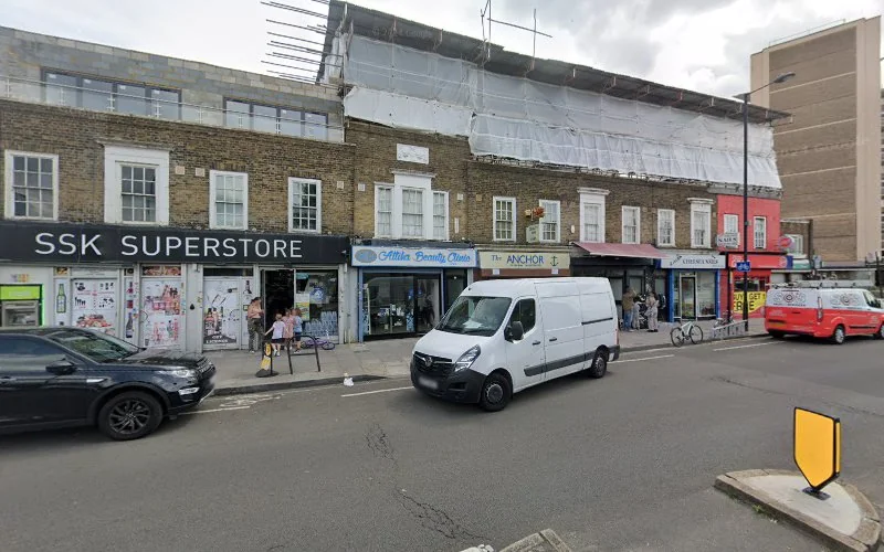 Wise J P - Dental clinic in London