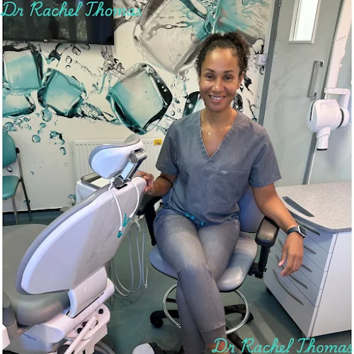 Dr Rachel Thomas Dentistry and Facial aesthetics - Dentist in UK