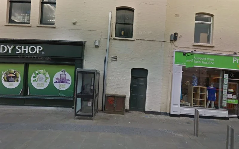 Dentalcare Swindon Central - Dental clinic in Swindon