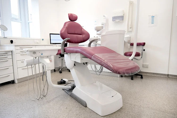Sistova Road Dental Studio - Dentist in London