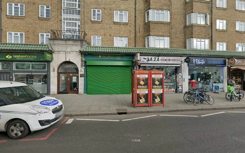 Dr M Akbari - Southside Dental Care - Dentist in London