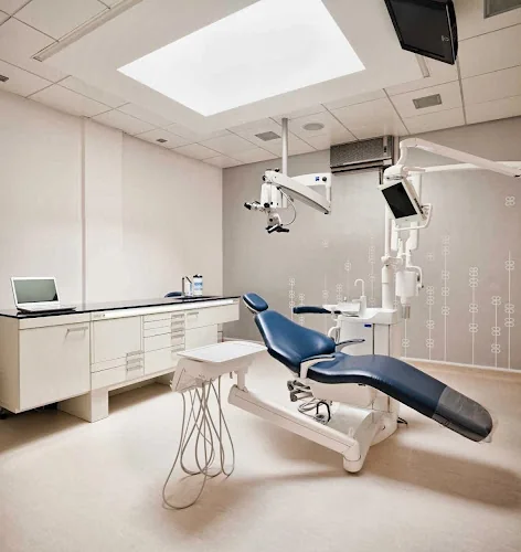 b dental - Dentist in London