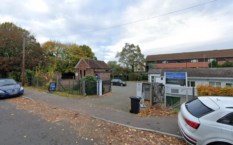 Simon Lam Facial and Dental Aesthetic Studio - Dental clinic in Ware