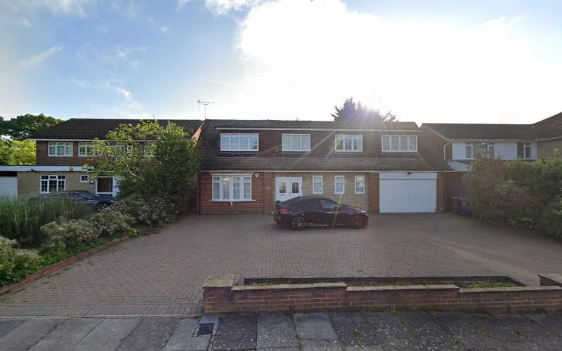 Smile 4 London - Teeth whitening service in Barnet