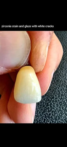 i Smile Dental Lab - Dental laboratory in London