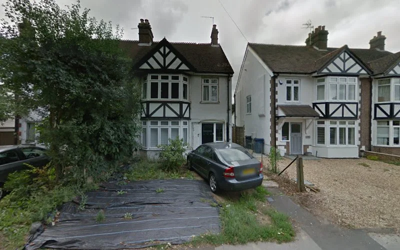 Mrs A Gordon - Morrell Christopher Julian Nicholas - Dentist in Amersham