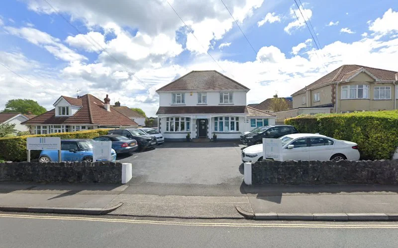 Bairstow Alan G - Dental clinic in Torquay