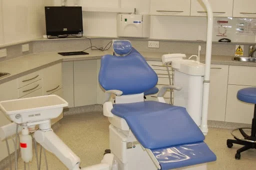 Surrey Dental Specialists - Dental clinic in Dorking