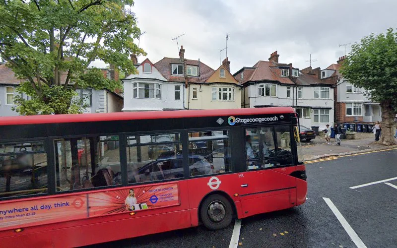Lawrence Rosemary - Dental clinic in London