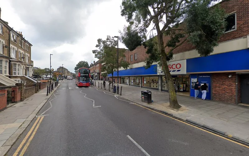 Nice Smile Dental Surgery - Dental clinic in London