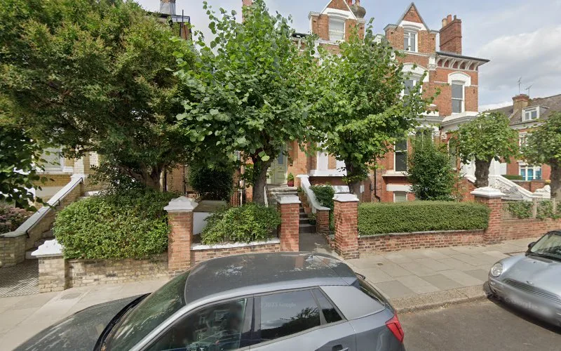 Cloud 4 Dentists - Dentist in London