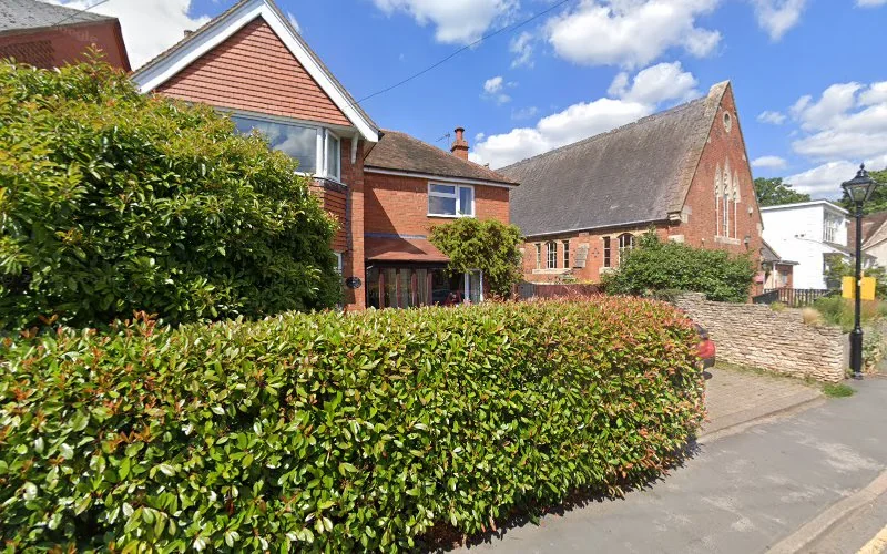 Dr Rachael Cobau - Cosmetic dentist in Leamington Spa