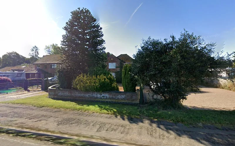 Dentech C & C - Dental clinic in Kettering