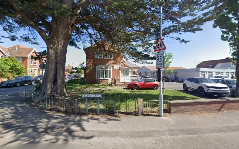 Burnham Dental Access Centre - Dental clinic in Burnham-on-Sea