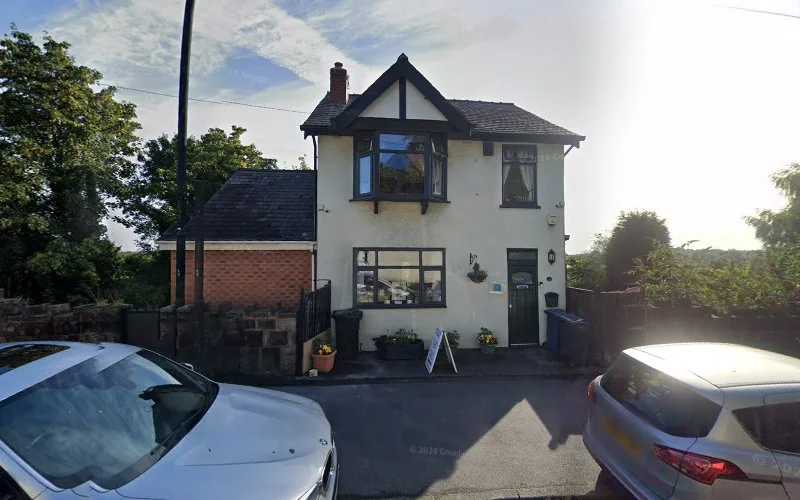 Stephen Lander Dental Designs Ltd - Dental laboratory in Wigan