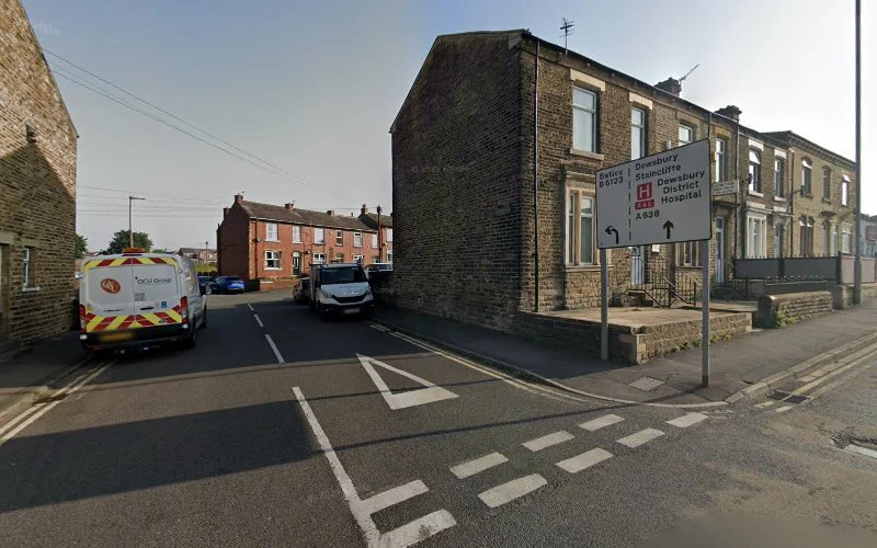 Junction Dental Practice - Dental clinic in Heckmondwike