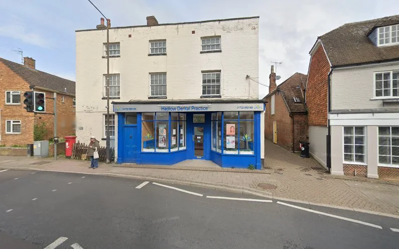 Dr Majid Vahid - Dental clinic in Tonbridge